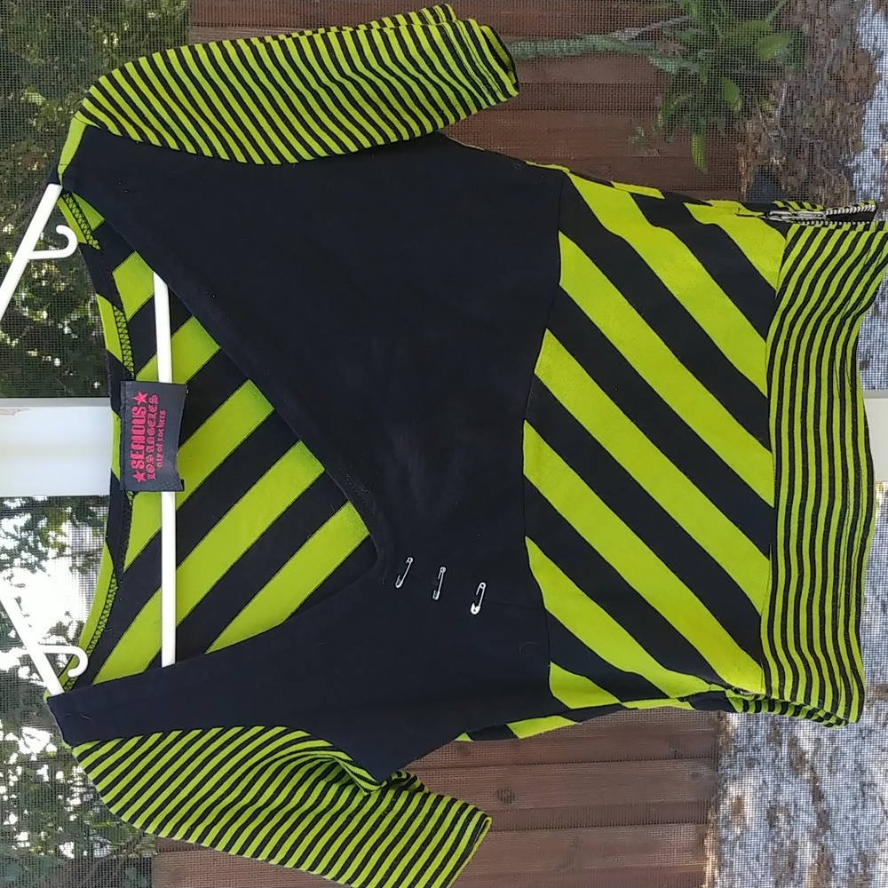 Vintage punk / goth / rockabilly crop top